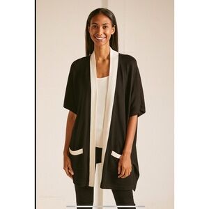 KARL LAGERFELD PARIS OPEN FRONT CARDIGAN PONCHO CAPE POCKETS TIMELESS GLAMOUR OS